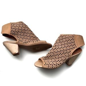 JEFFREY CAMPBELL Great Moments Premier Sandal